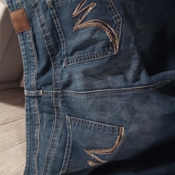 Maurices  jeans. - Picture 4 of 4